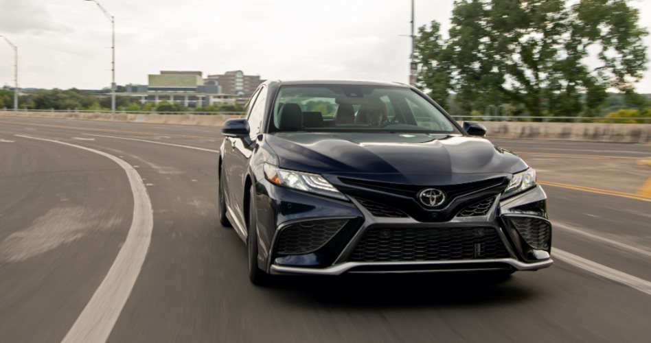 2025 Toyota Camry: Hybrid and Redesign