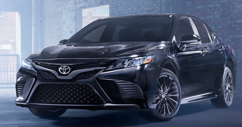 2025 Toyota Camry: Hybrid and Redesign